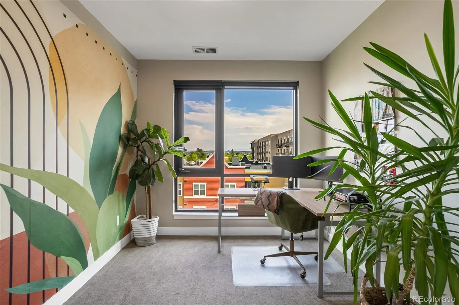 04172026043823 1600 14