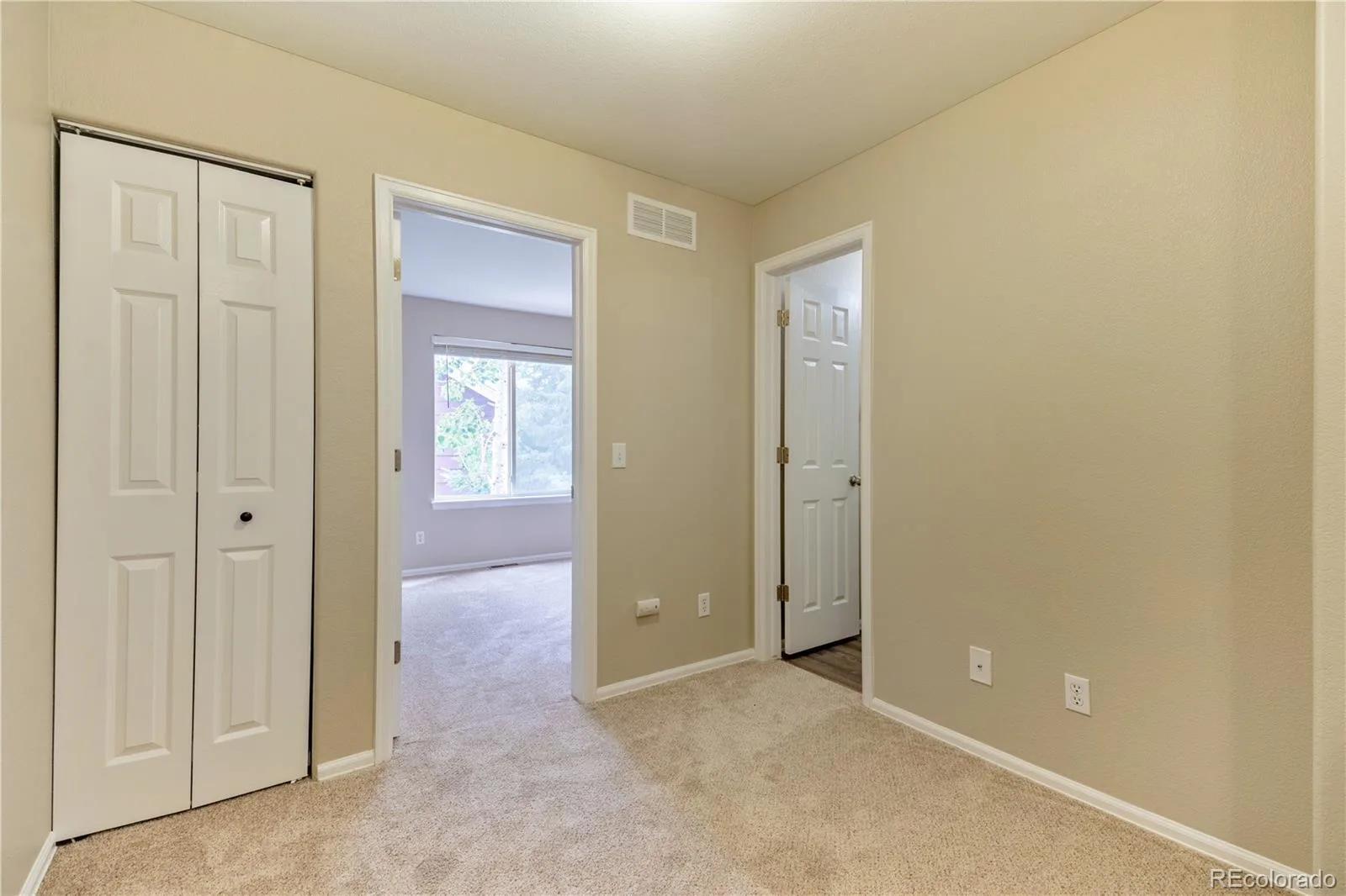 3750 S Quemoy Way Aurora CO 80018 | MLS #REC6599321 08142026184630 1600 15