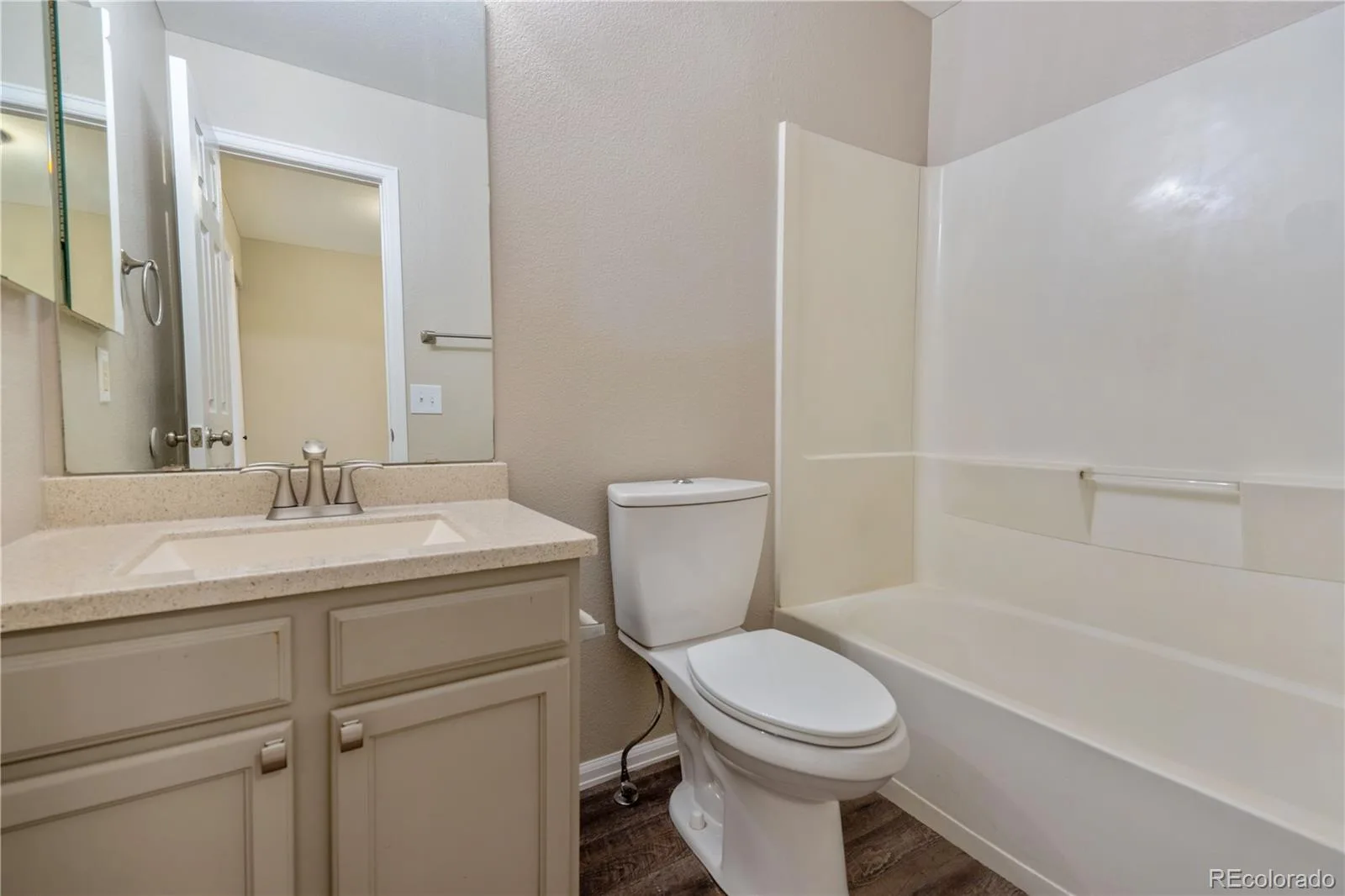 3750 S Quemoy Way Aurora CO 80018 | MLS #REC6599321 08142026184630 1600 17
