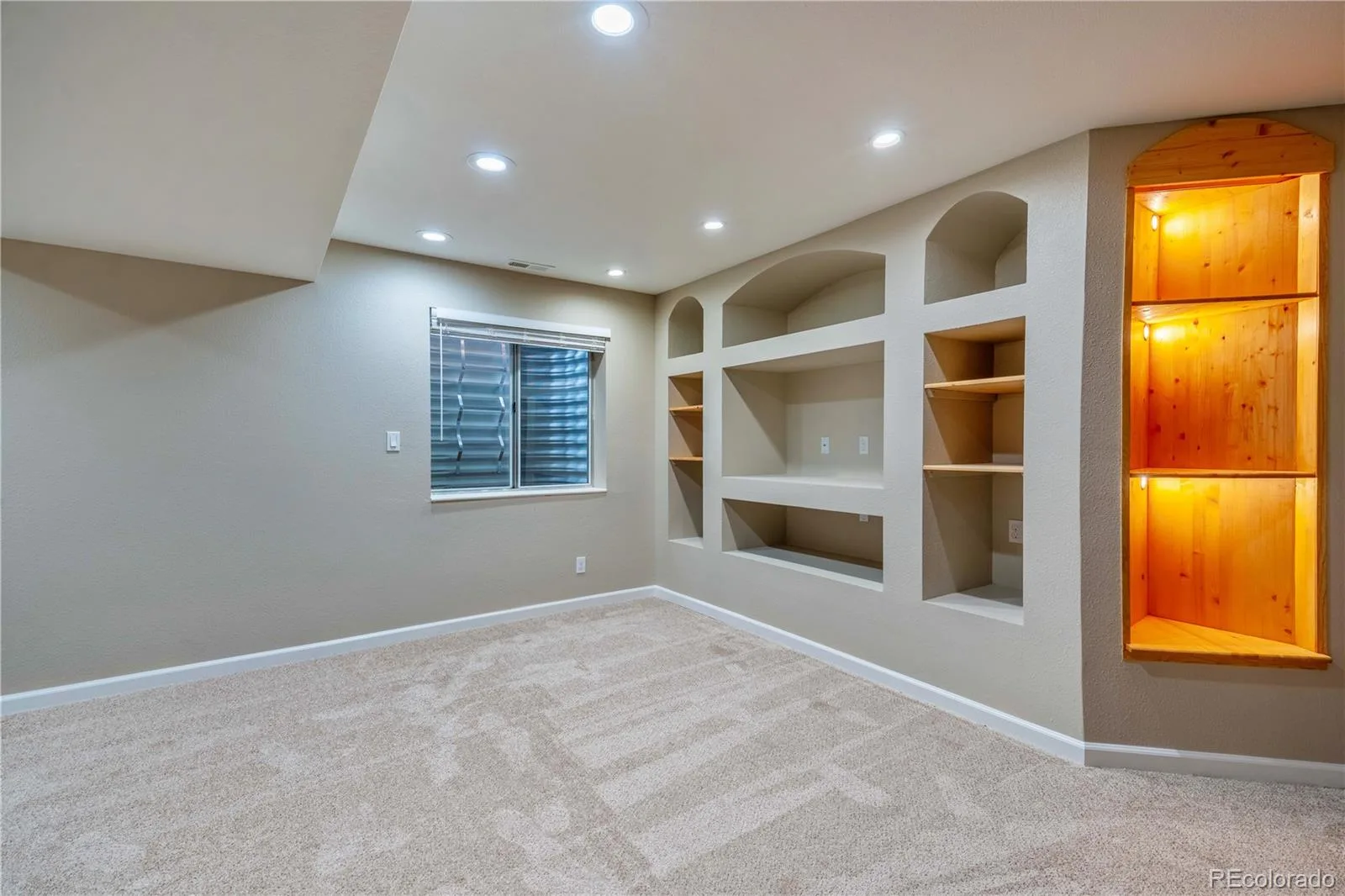 3750 S Quemoy Way Aurora CO 80018 | MLS #REC6599321 08142026184630 1600 19