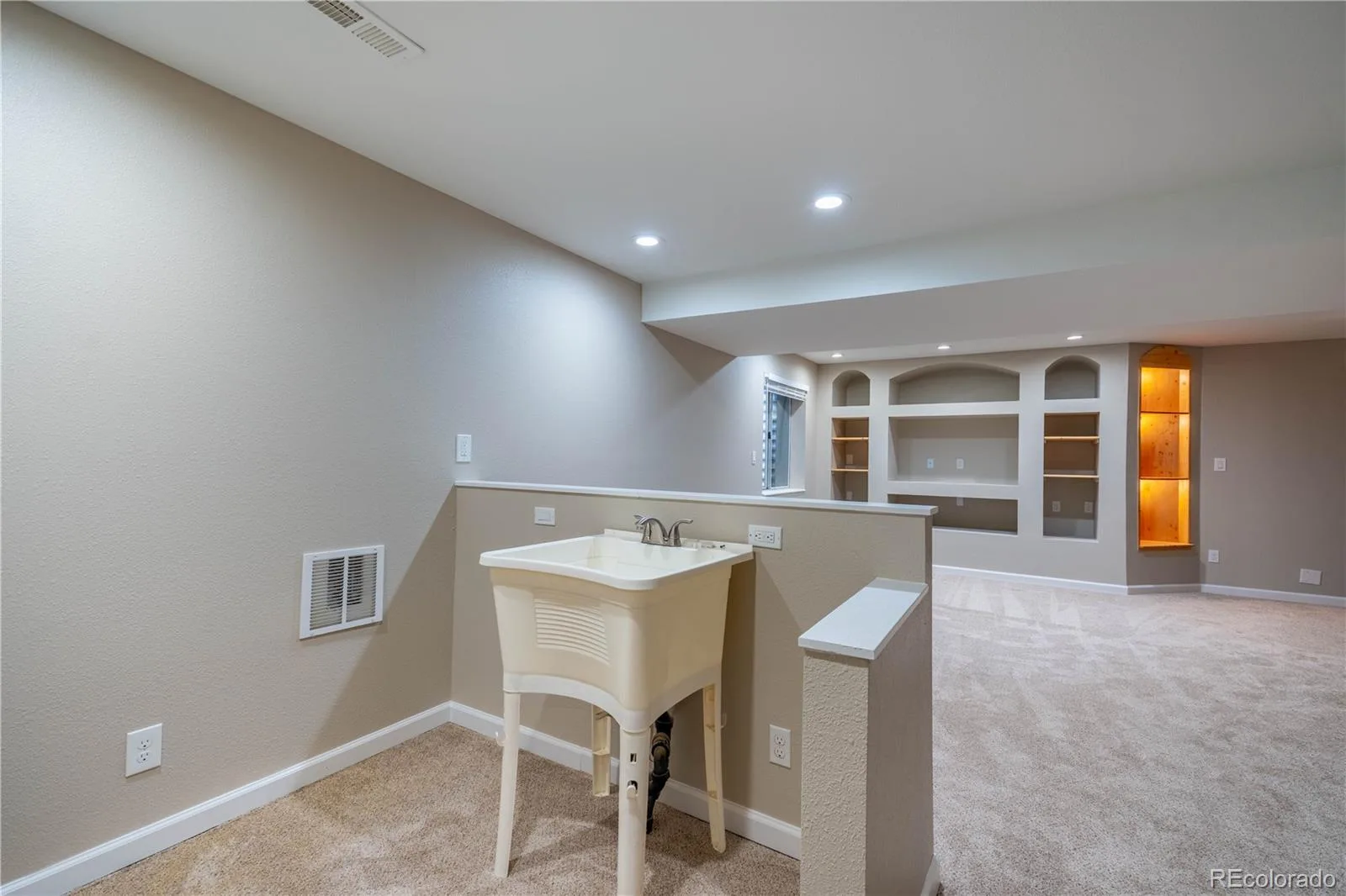 3750 S Quemoy Way Aurora CO 80018 | MLS #REC6599321 08142026184630 1600 25