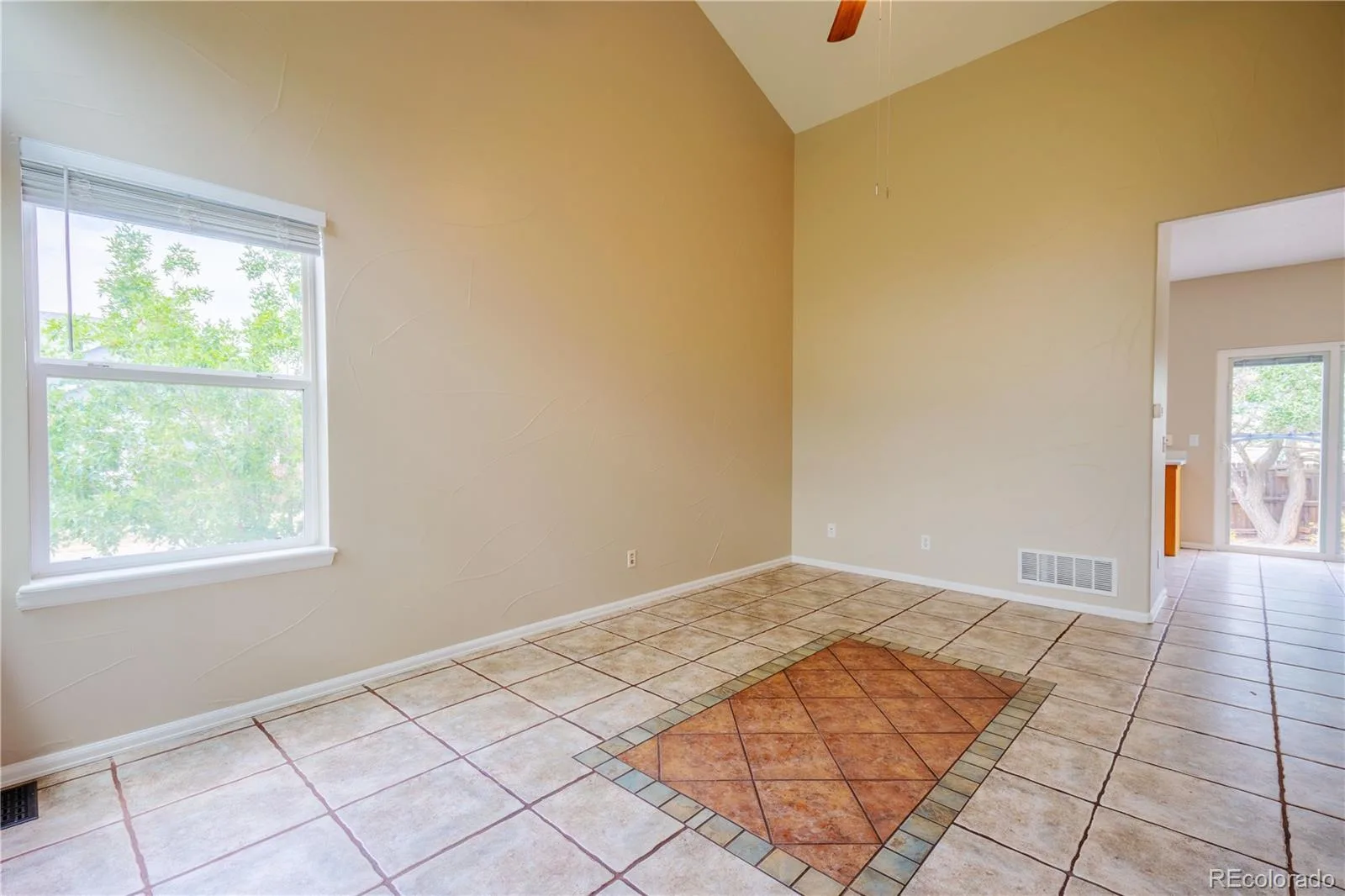 3750 S Quemoy Way Aurora CO 80018 | MLS #REC6599321 08142026184630 1600 4