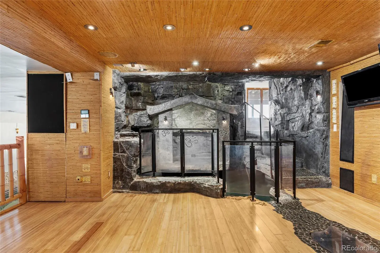 01172026011728 1600 20