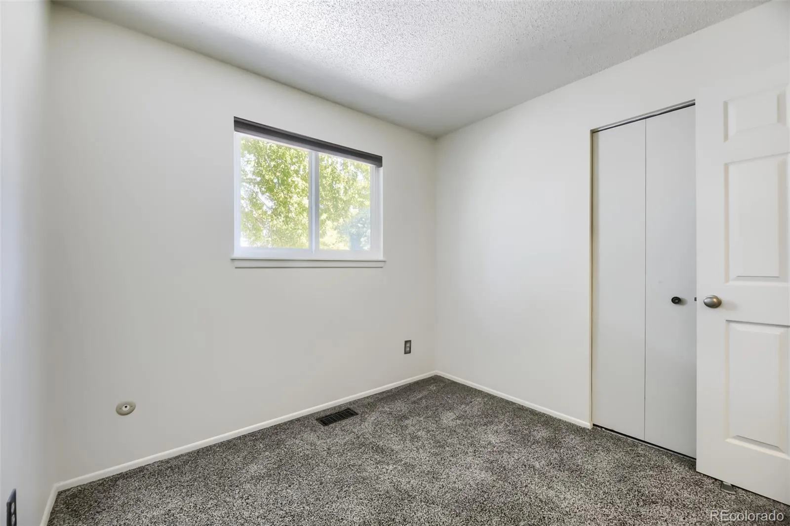 9318 W Lake Drive Littleton CO 80123 | MLS #REC6600924 08252026211856 1600 24