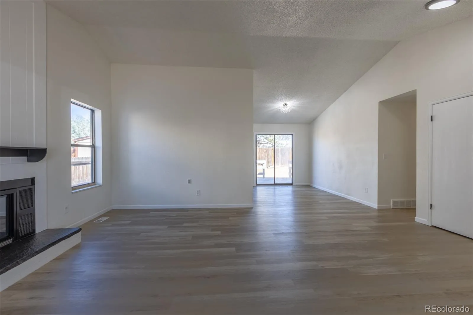 5119 Chandler Way Denver CO 80239 MLS #REC6601025 05062026234829 1600 15