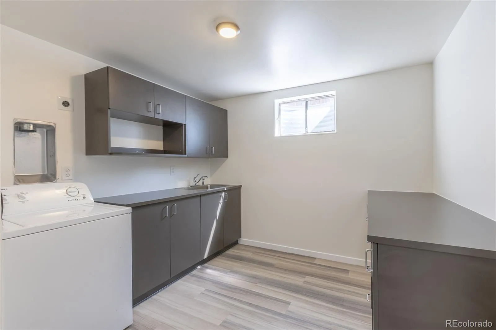 5119 Chandler Way Denver CO 80239 MLS #REC6601025 05062026234829 1600 29
