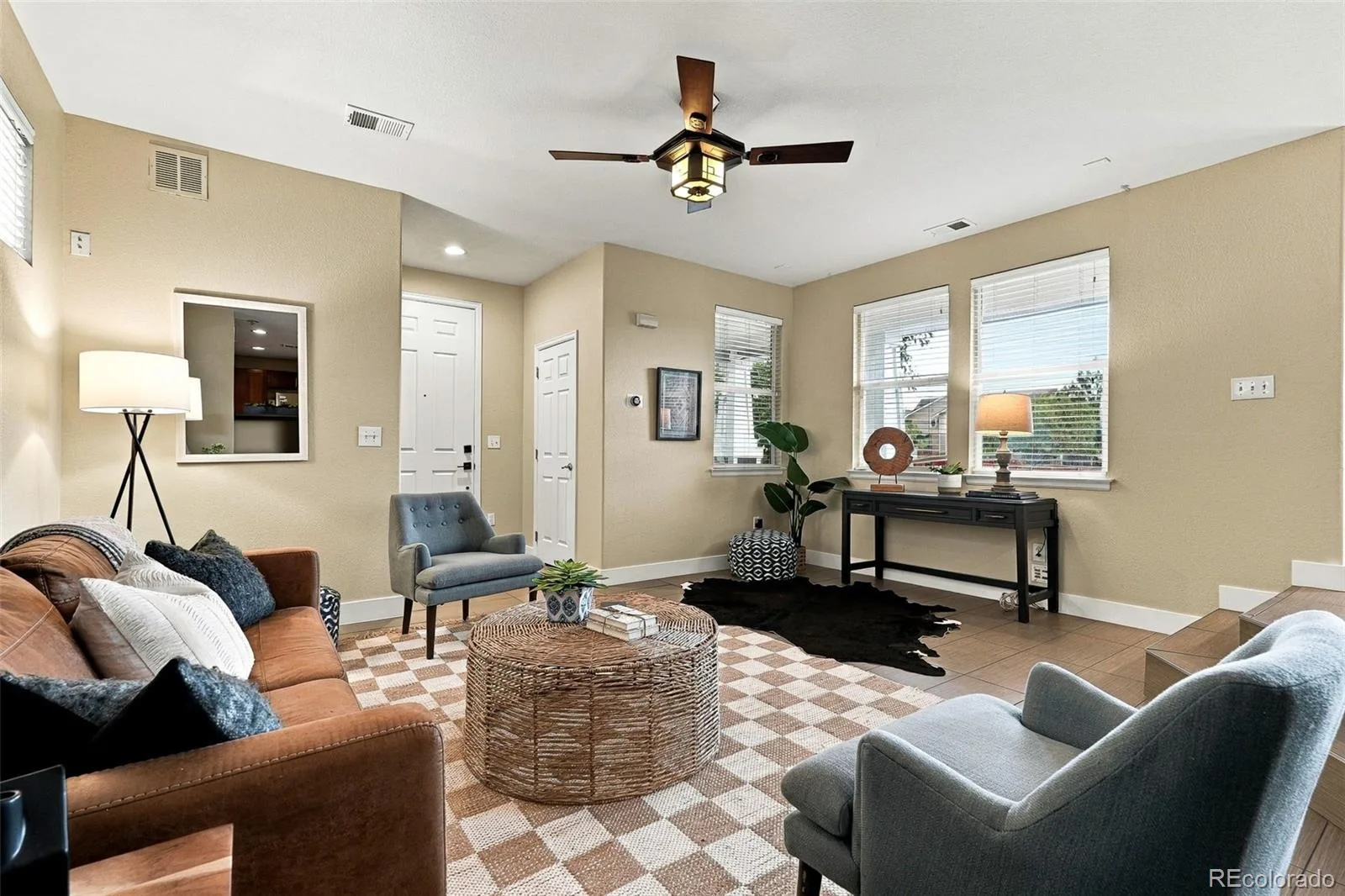 2507 Central Park Boulevard Denver CO 80238 | MLS #REC6603307 10012026011812 1600 5