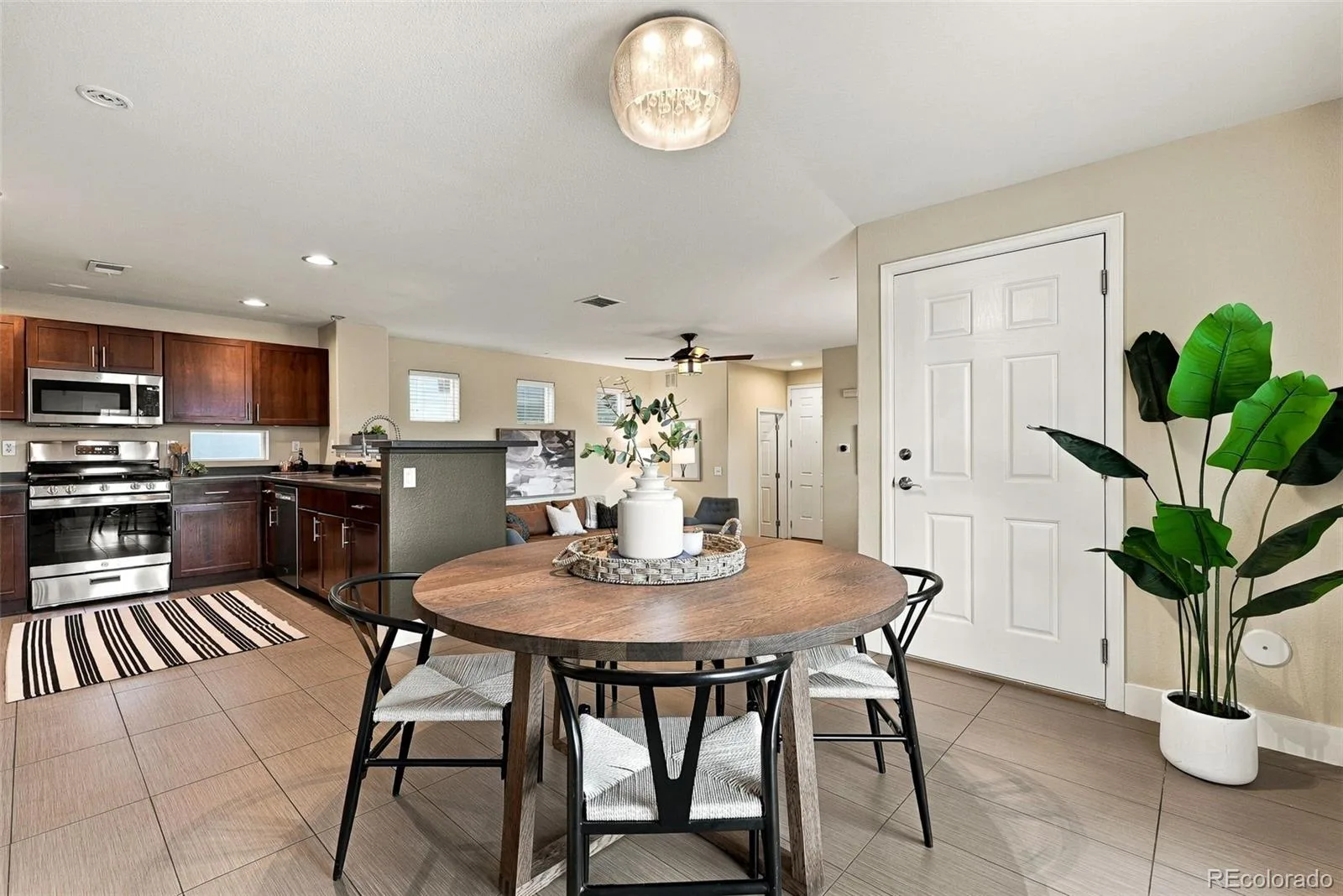 2507 Central Park Boulevard Denver CO 80238 | MLS #REC6603307 10012026011812 1600 8