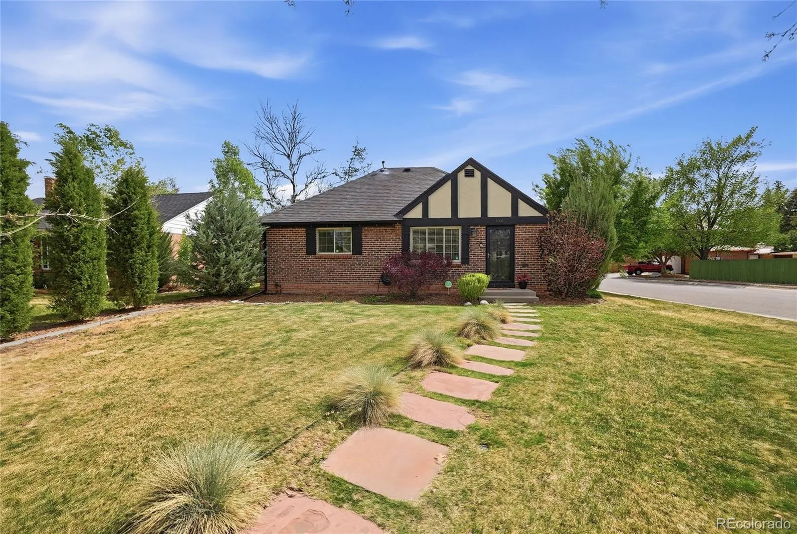1000 Locust Street Denver CO 80220 MLS #REC6604218 04232026200949 1600 1