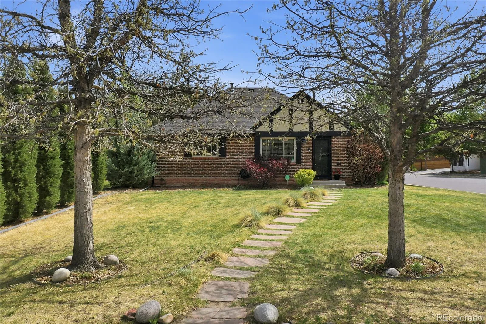 1000 Locust Street Denver CO 80220 MLS #REC6604218 04232026200949 1600 29