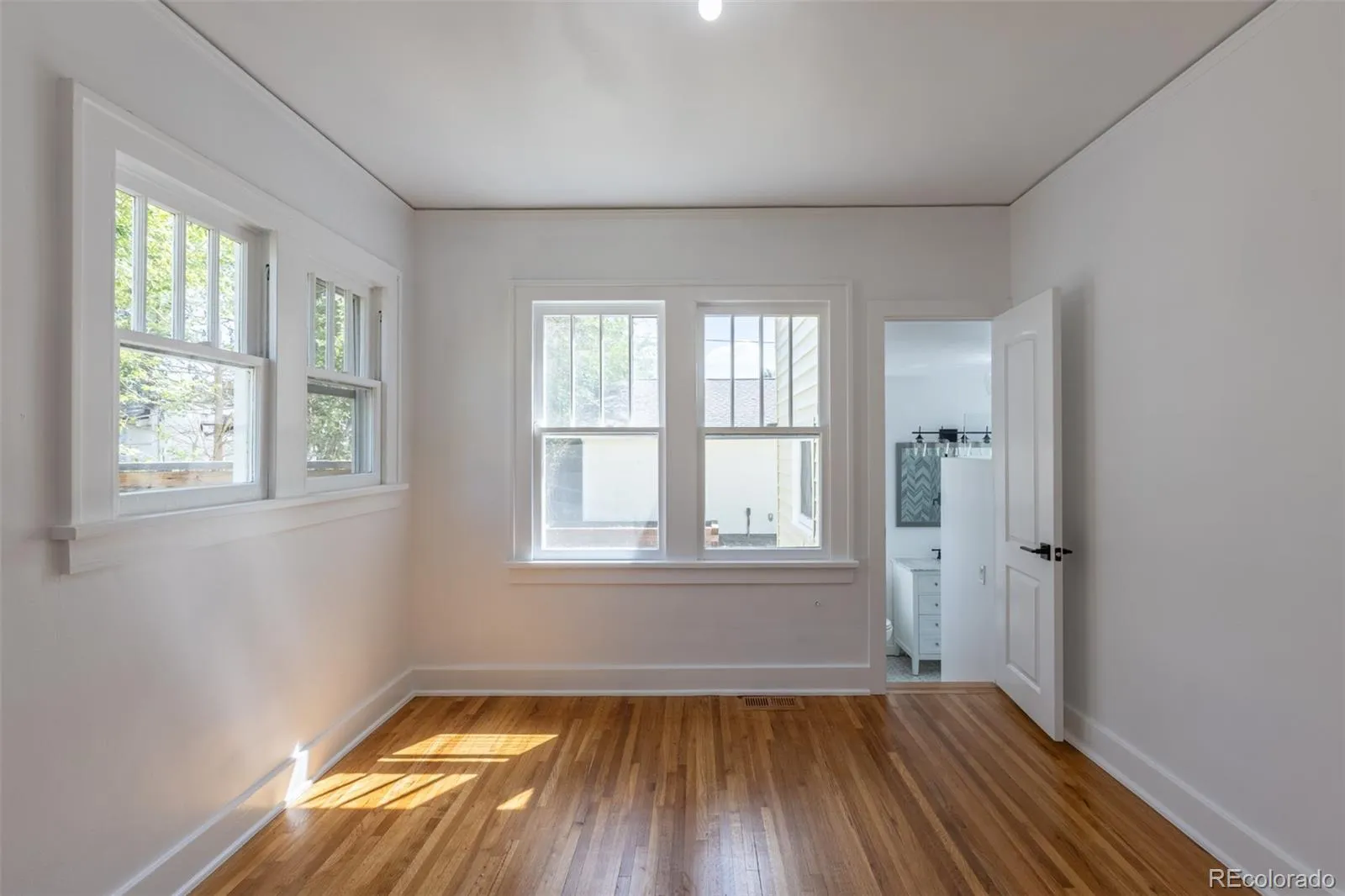 1734 S Franklin Street Denver CO 80210 MLS #REC6604588 05022026060307 1600 12