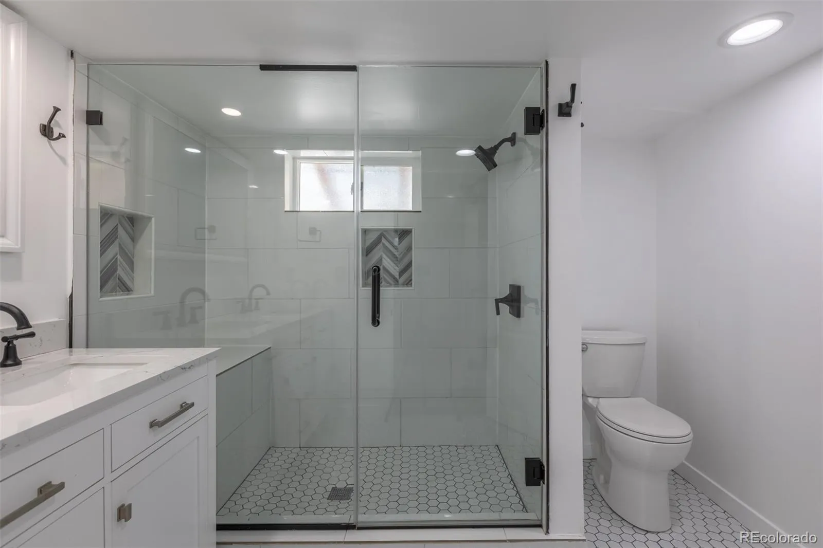 1734 S Franklin Street Denver CO 80210 MLS #REC6604588 05022026060307 1600 20