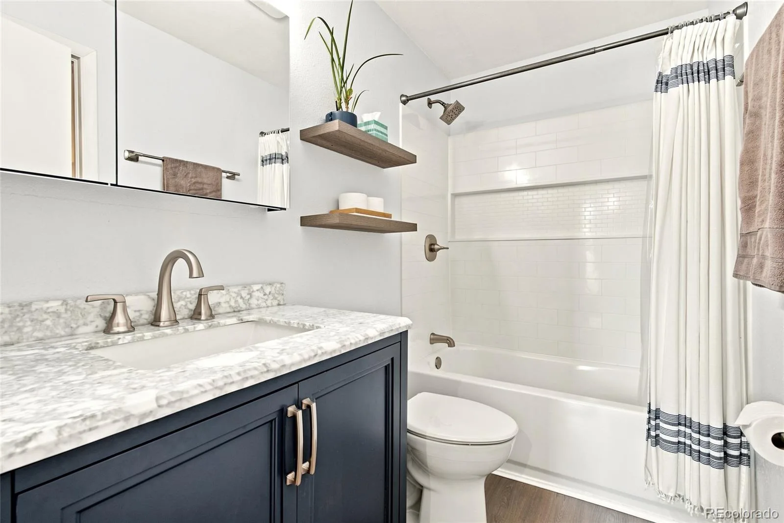 1161 Alter Way Broomfield CO 80020 MLS #REC6604613 07092026181715 1600 24