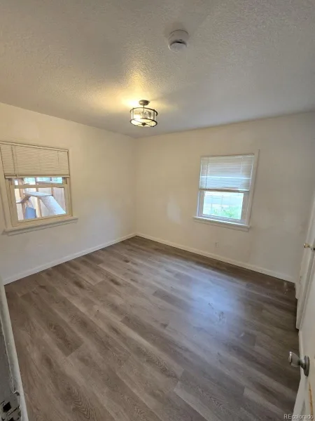 807 S Vrain Street Denver CO 80219 | MLS #REC6605109 08272026002402 800 8