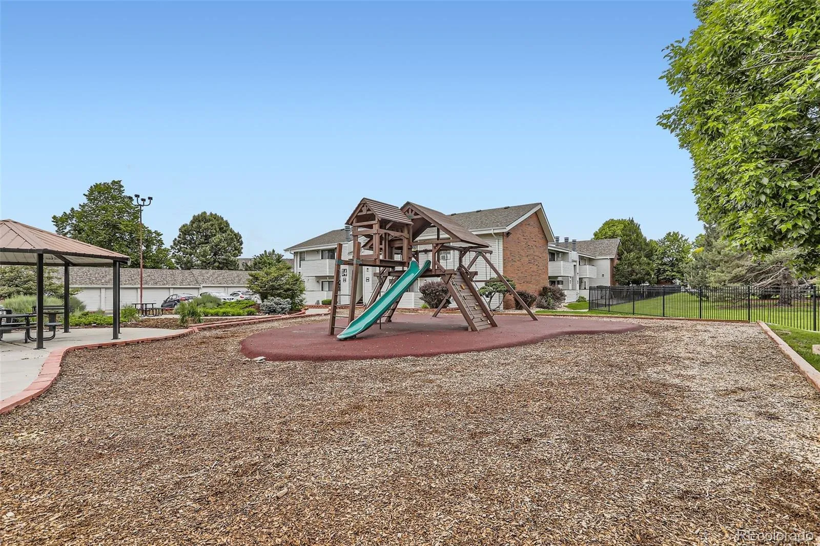 10150 E Virginia Avenue #4-301 Denver CO 80247 MLS #REC6608259 04102026070701 1600 17