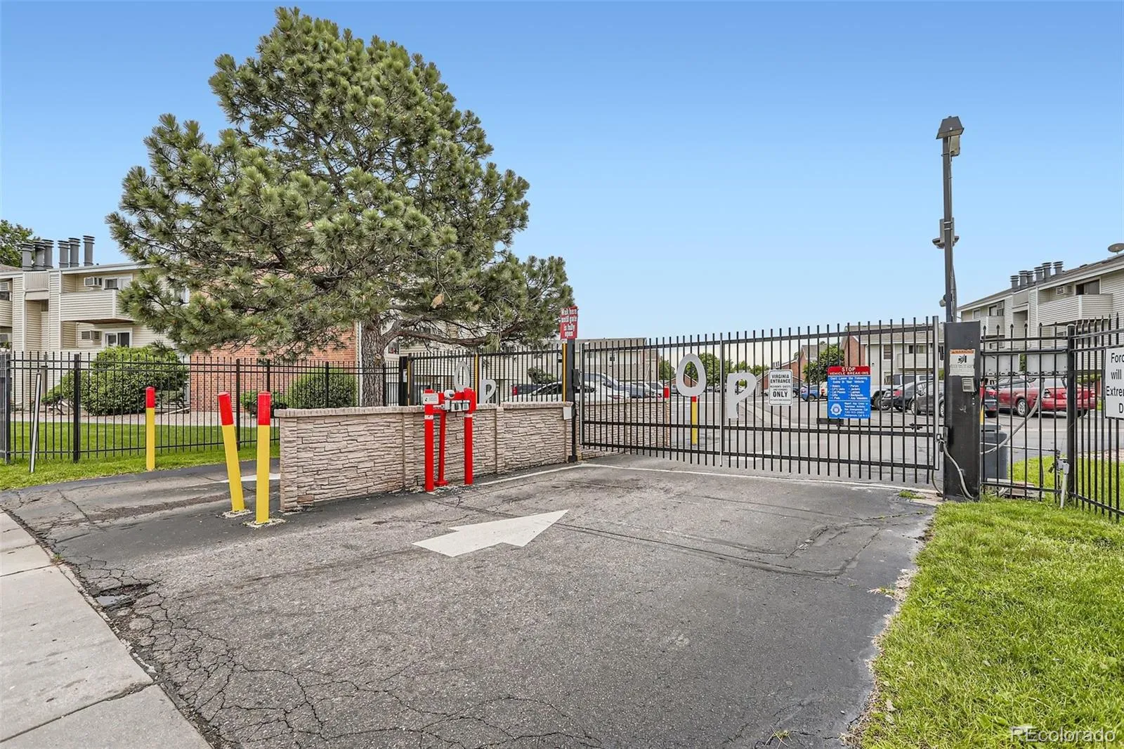10150 E Virginia Avenue #4-301 Denver CO 80247 MLS #REC6608259 04102026070701 1600 23