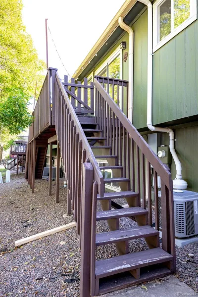 7071 S Bryant Street Littleton CO 80120 | MLS #REC6609619 08242026165132 800 19