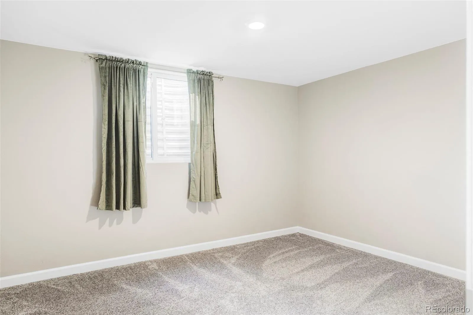 6326 Parfet Street Arvada CO 80004 MLS #REC6610831 05152026150241 1600 23