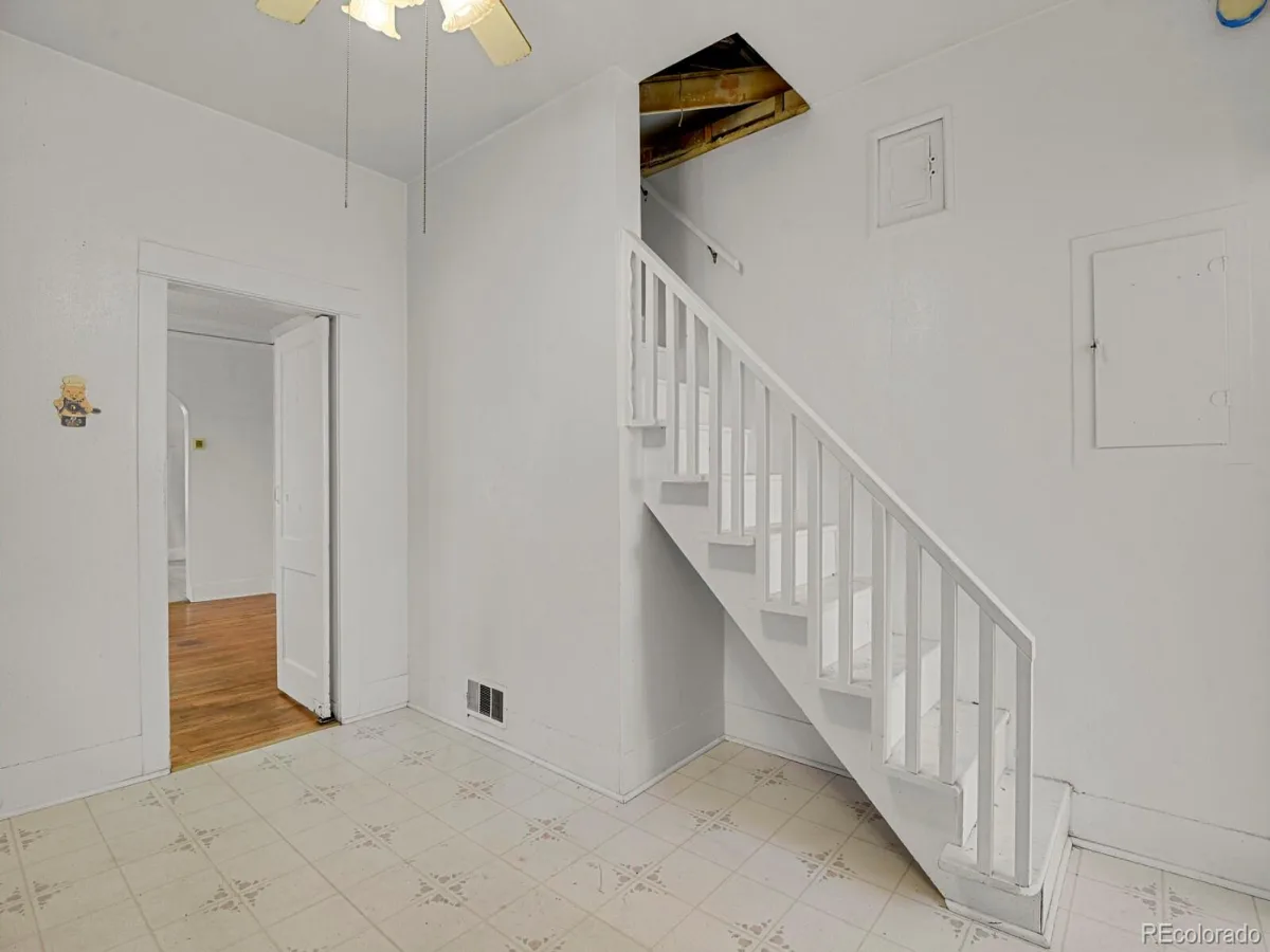 3454 N York Street Denver CO 80205 MLS #REC6611950 07022026173507 1200 11