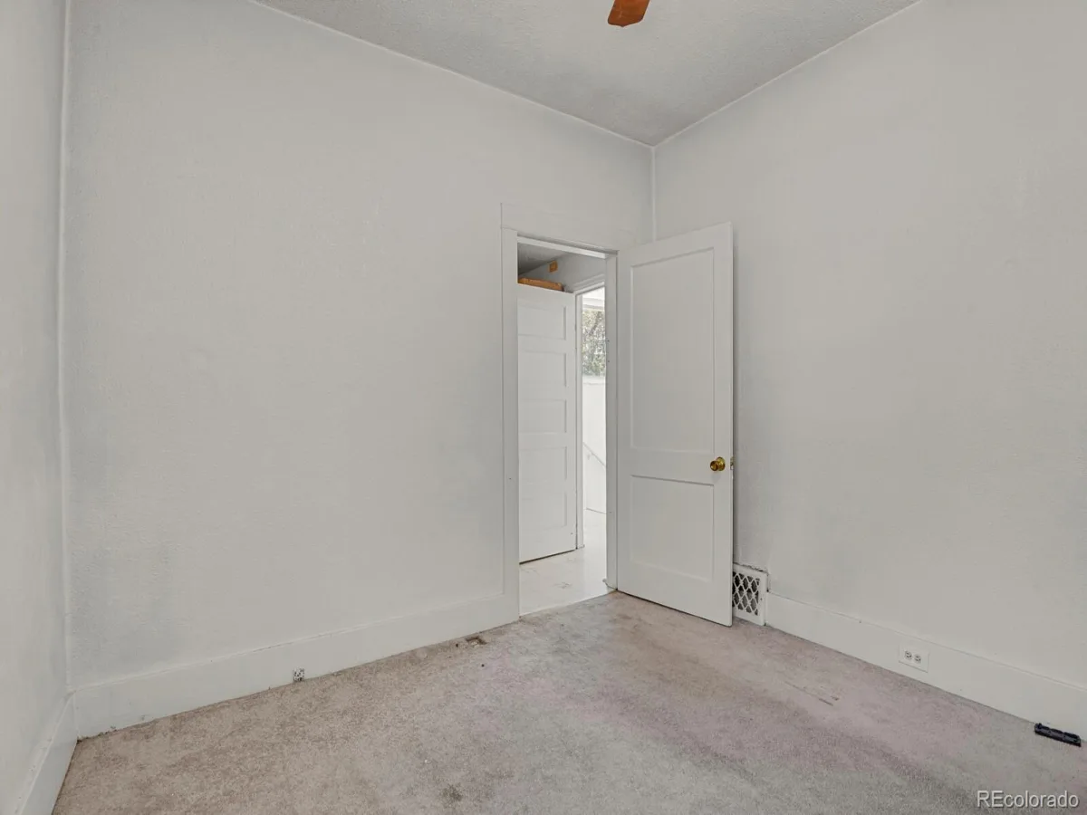 3454 N York Street Denver CO 80205 MLS #REC6611950 07022026173507 1200 16