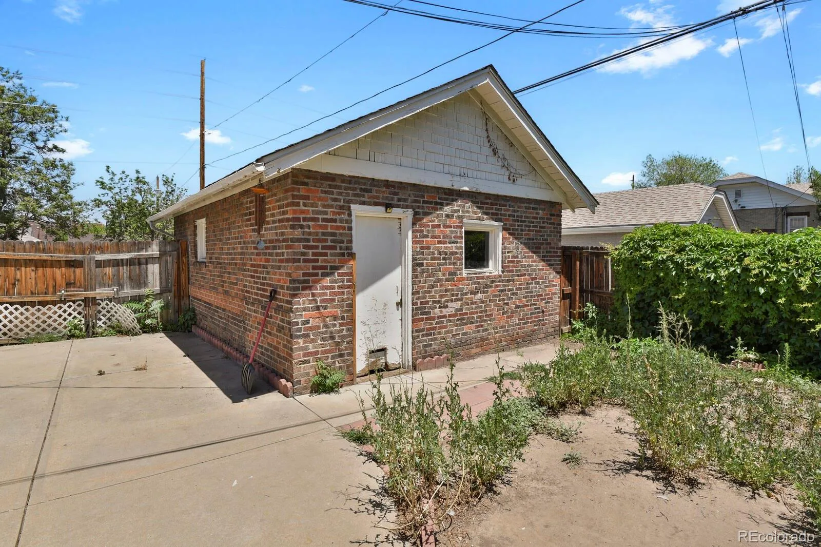 3454 N York Street Denver CO 80205 MLS #REC6611950 07022026173507 1600 28
