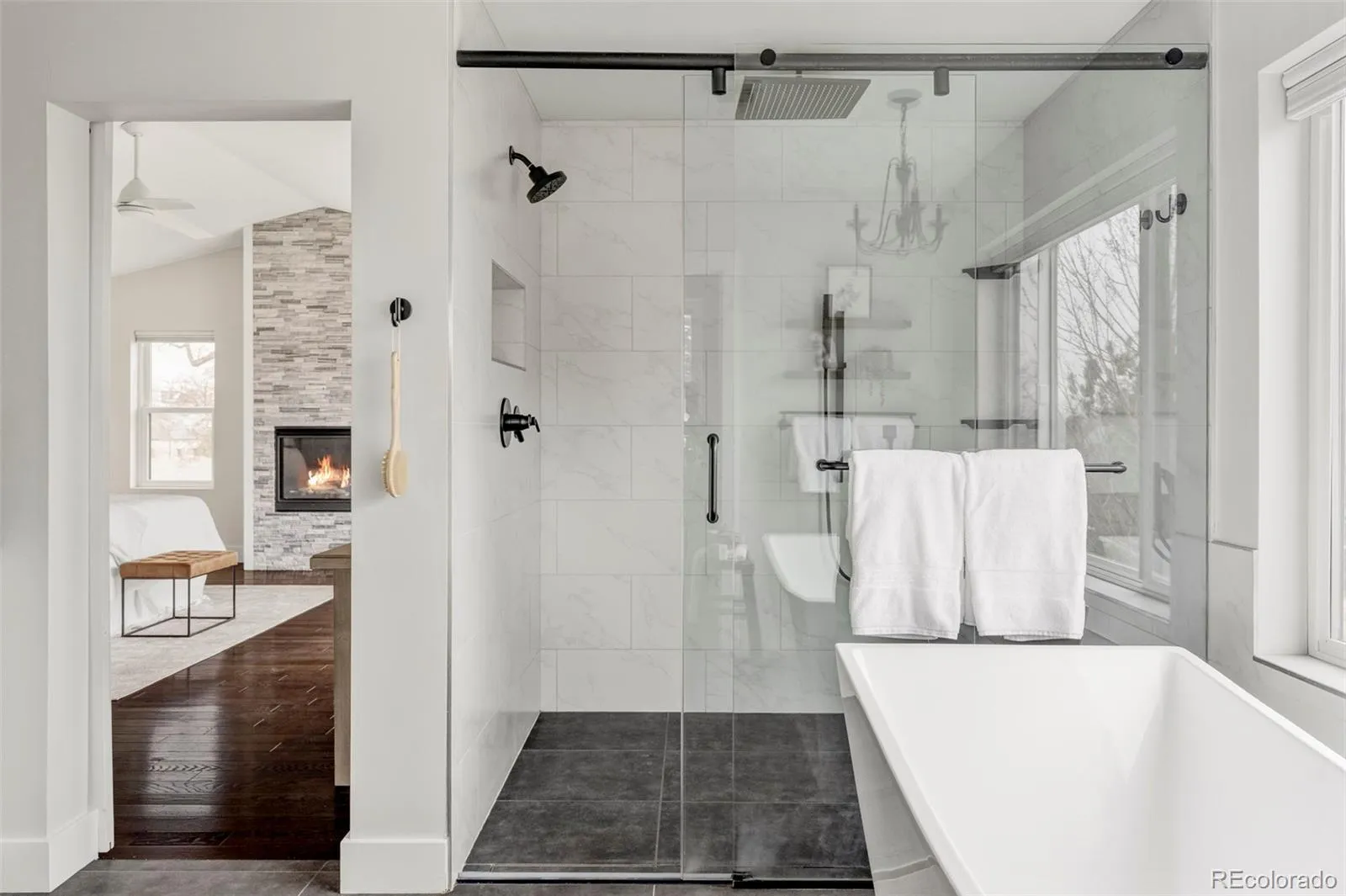 04152026171958 1600 22