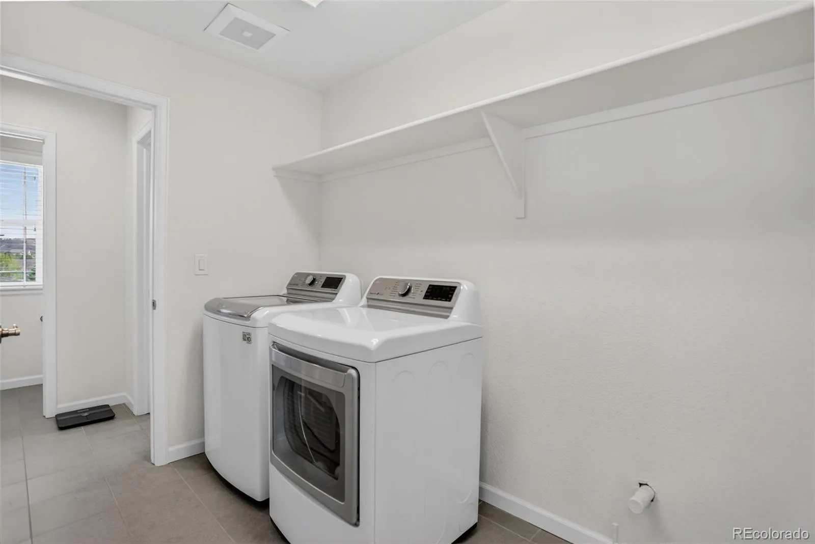 1205 Bonnyton Place Castle Rock CO 80104 | MLS #REC6614983 08152026075329 1600 23