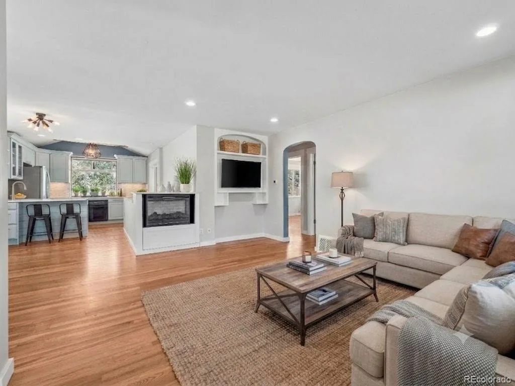1660 S Cook Street Denver CO 80210 MLS #REC6617308 07092026211332 1024 7