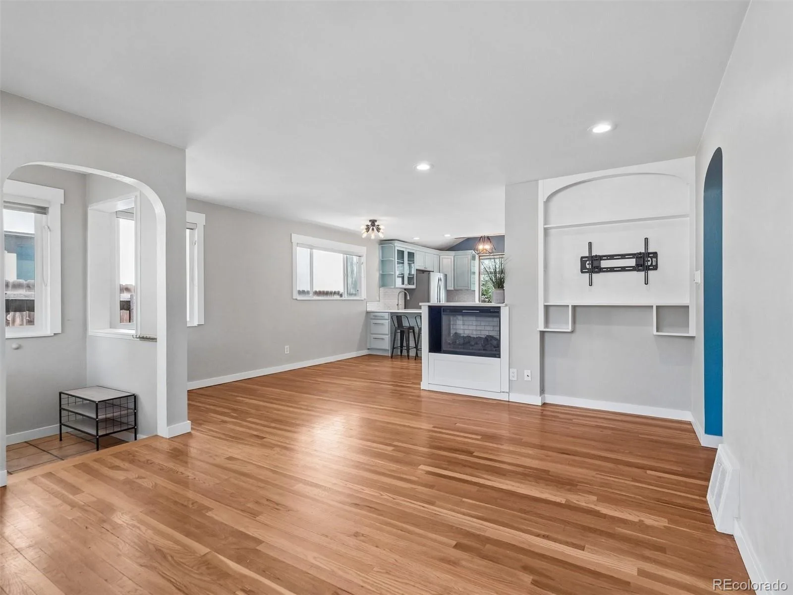 1660 S Cook Street Denver CO 80210 MLS #REC6617308 07092026211332 1600 11