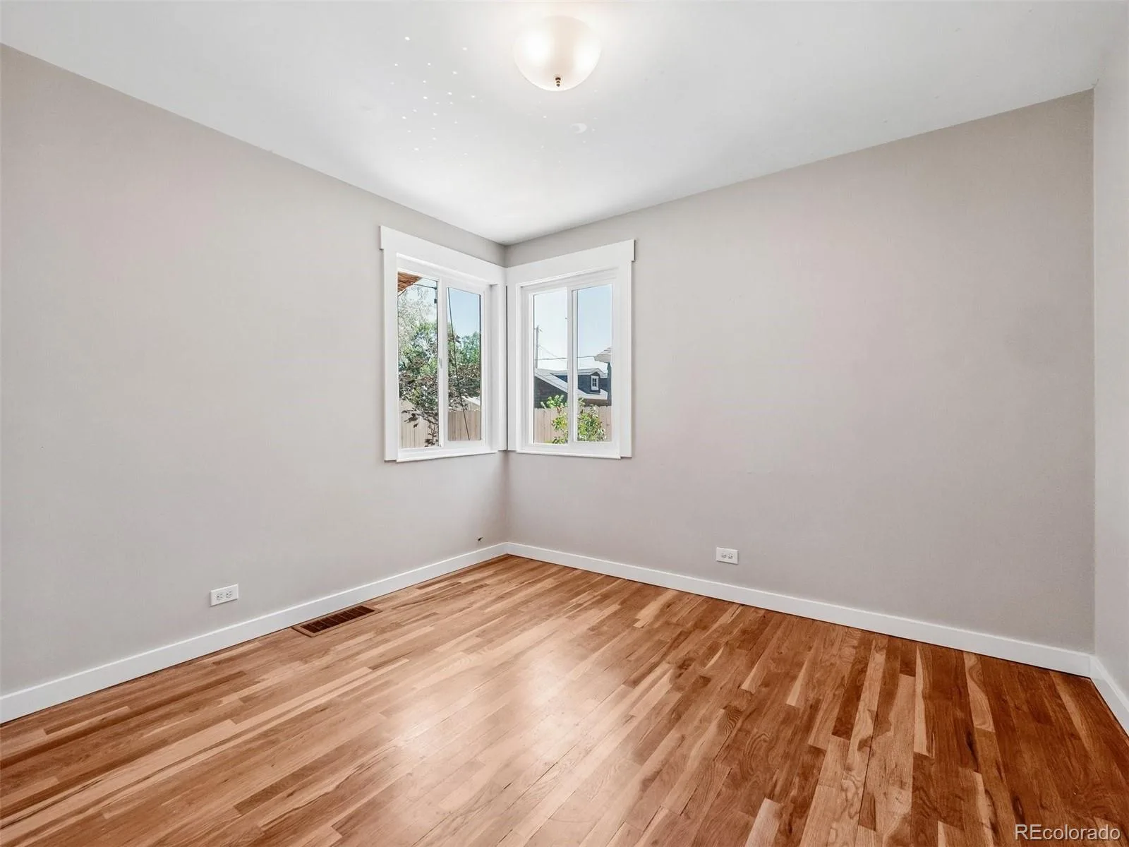 1660 S Cook Street Denver CO 80210 MLS #REC6617308 07092026211332 1600 17