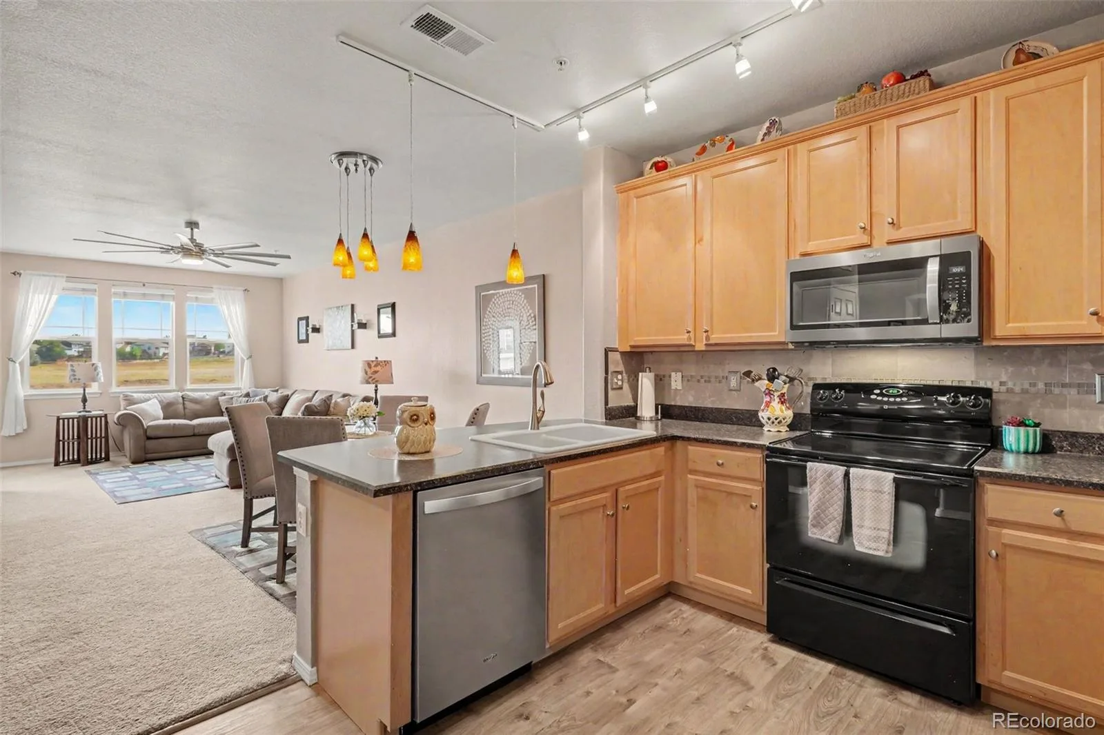 15540 Canyon Gulch Lane #208 Englewood CO 80112 | MLS #REC6618532 08292026043256 1600 6