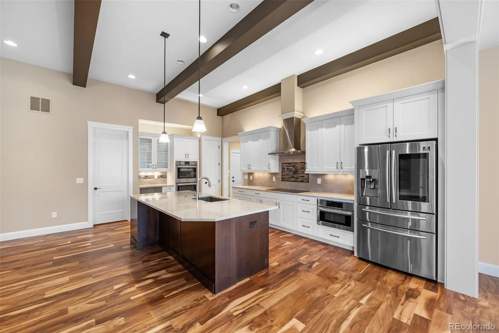 27001 E Long Circle Aurora CO 80016 MLS #REC6620084 04282026013320 1600 13