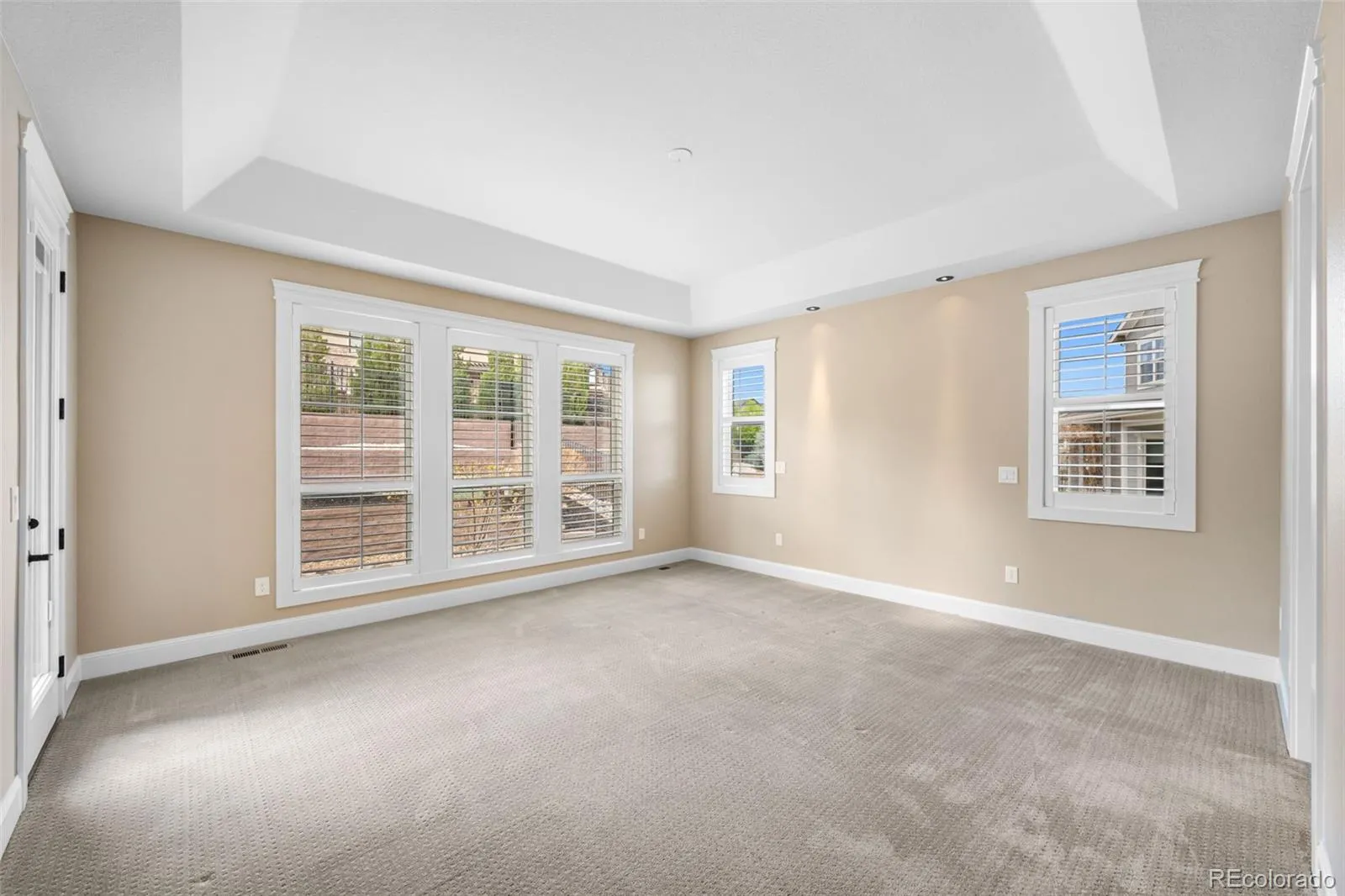 27001 E Long Circle Aurora CO 80016 MLS #REC6620084 04282026013320 1600 20