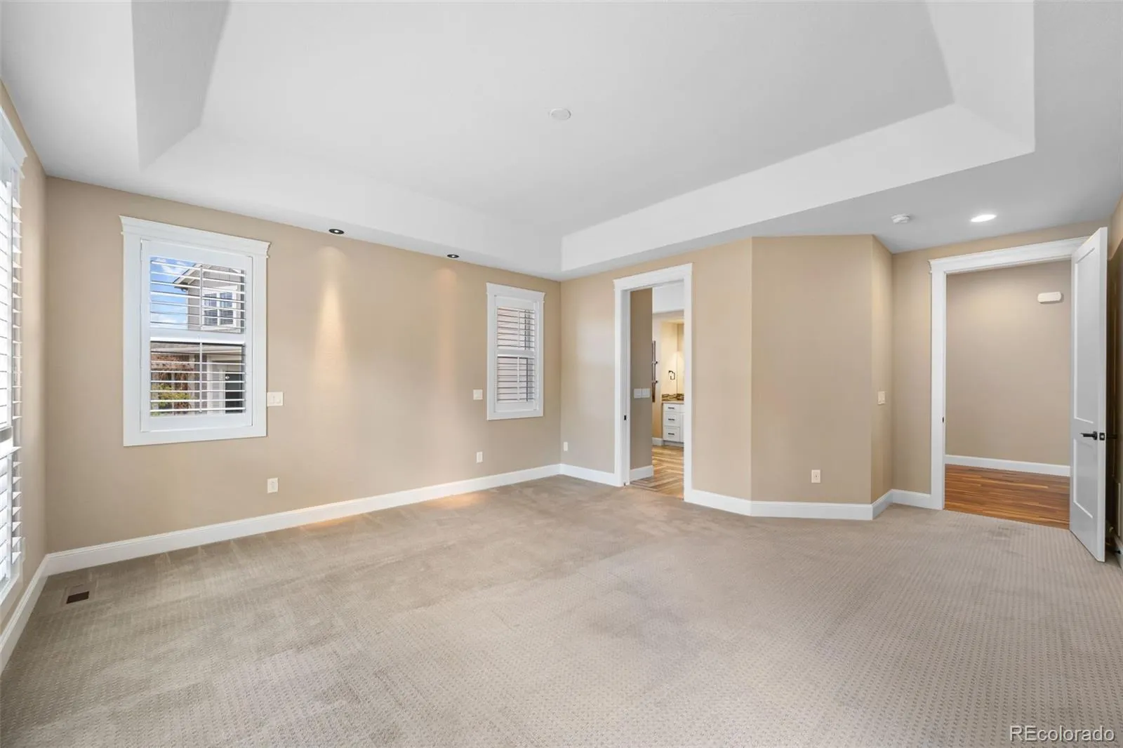 27001 E Long Circle Aurora CO 80016 MLS #REC6620084 04282026013320 1600 21