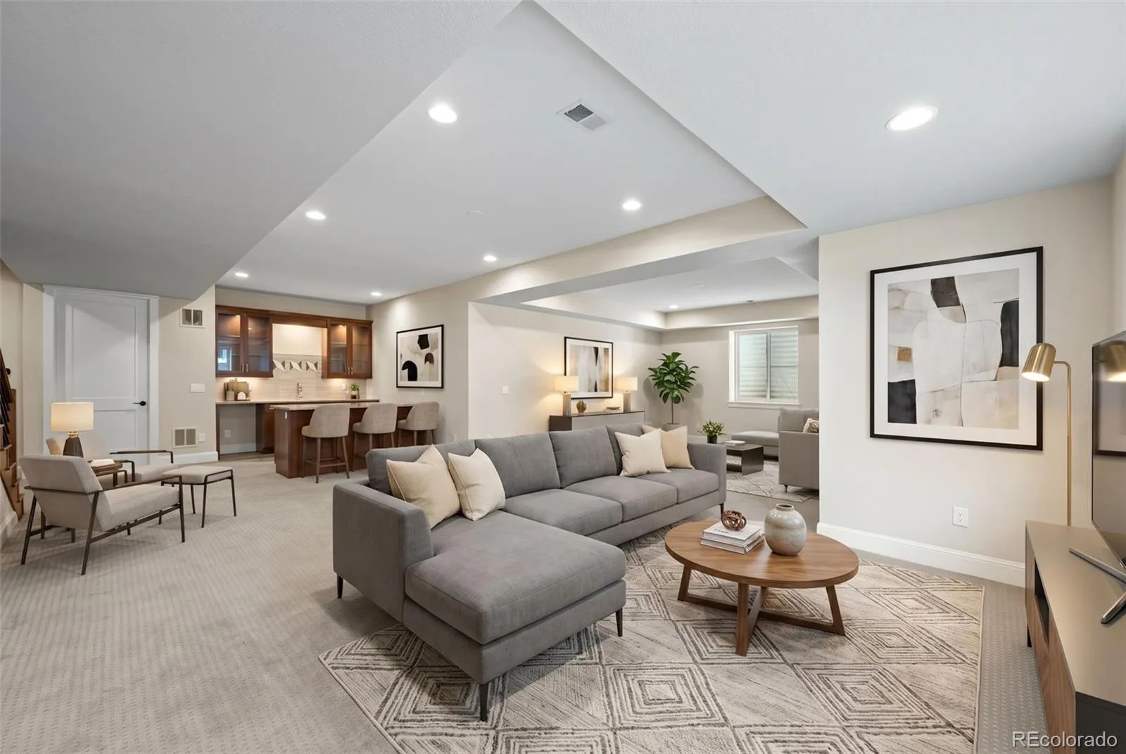 27001 E Long Circle Aurora CO 80016 MLS #REC6620084 04282026013320 1600 34