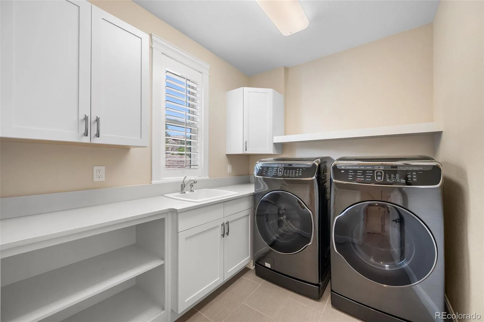 27001 E Long Circle Aurora CO 80016 MLS #REC6620084 07102026180656 1600 27