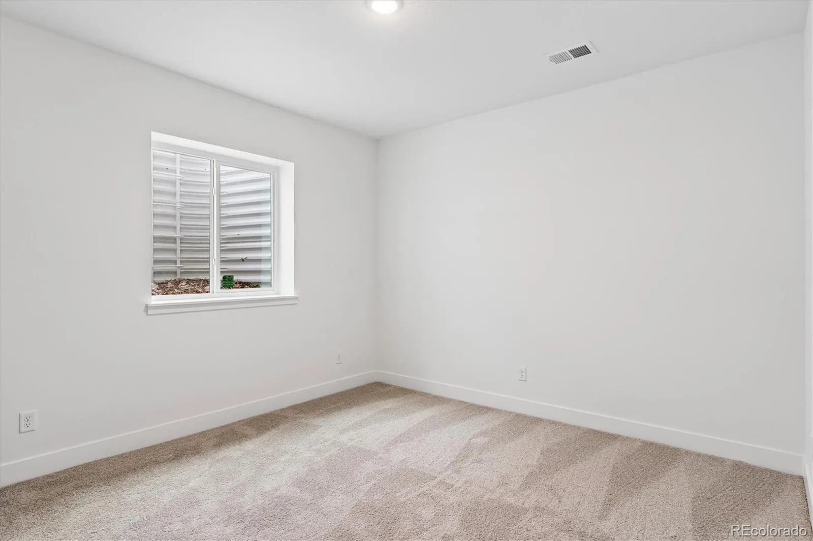 9255 Gold Lace Place Highlands Ranch CO 80129 MLS #REC6621553 04132026170554 1600 18