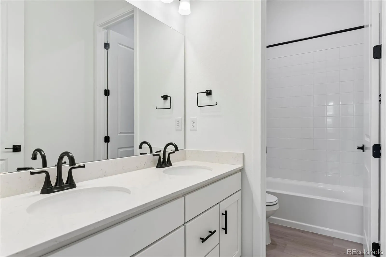 9255 Gold Lace Place Highlands Ranch CO 80129 MLS #REC6621553 04132026170554 1600 2