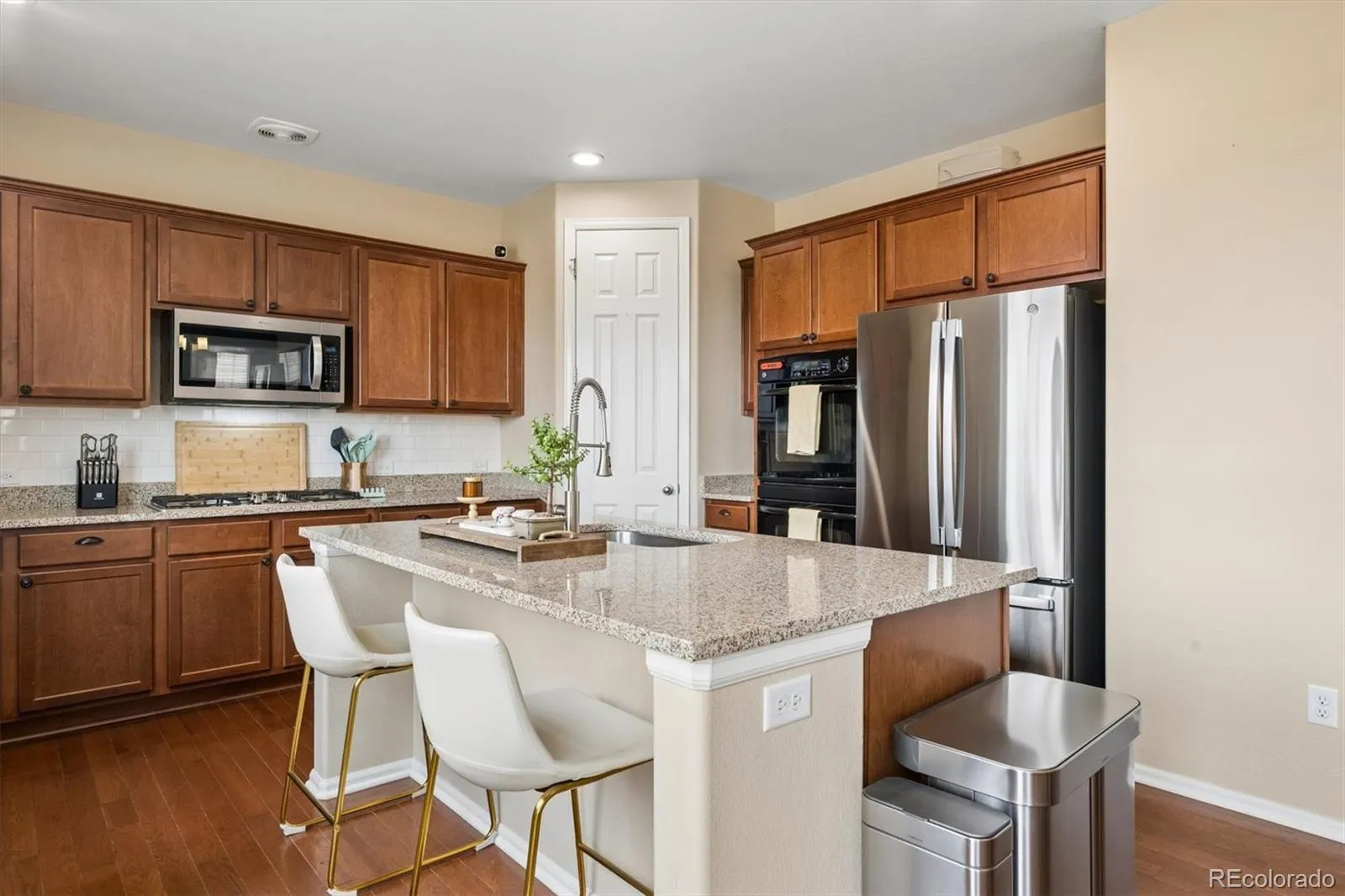 5072 S Netherland Way Centennial CO 80015 MLS #REC6624467 04272026204155 1600 13