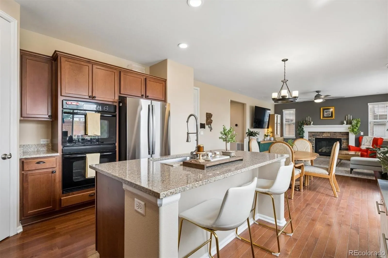 5072 S Netherland Way Centennial CO 80015 MLS #REC6624467 04272026204155 1600 14