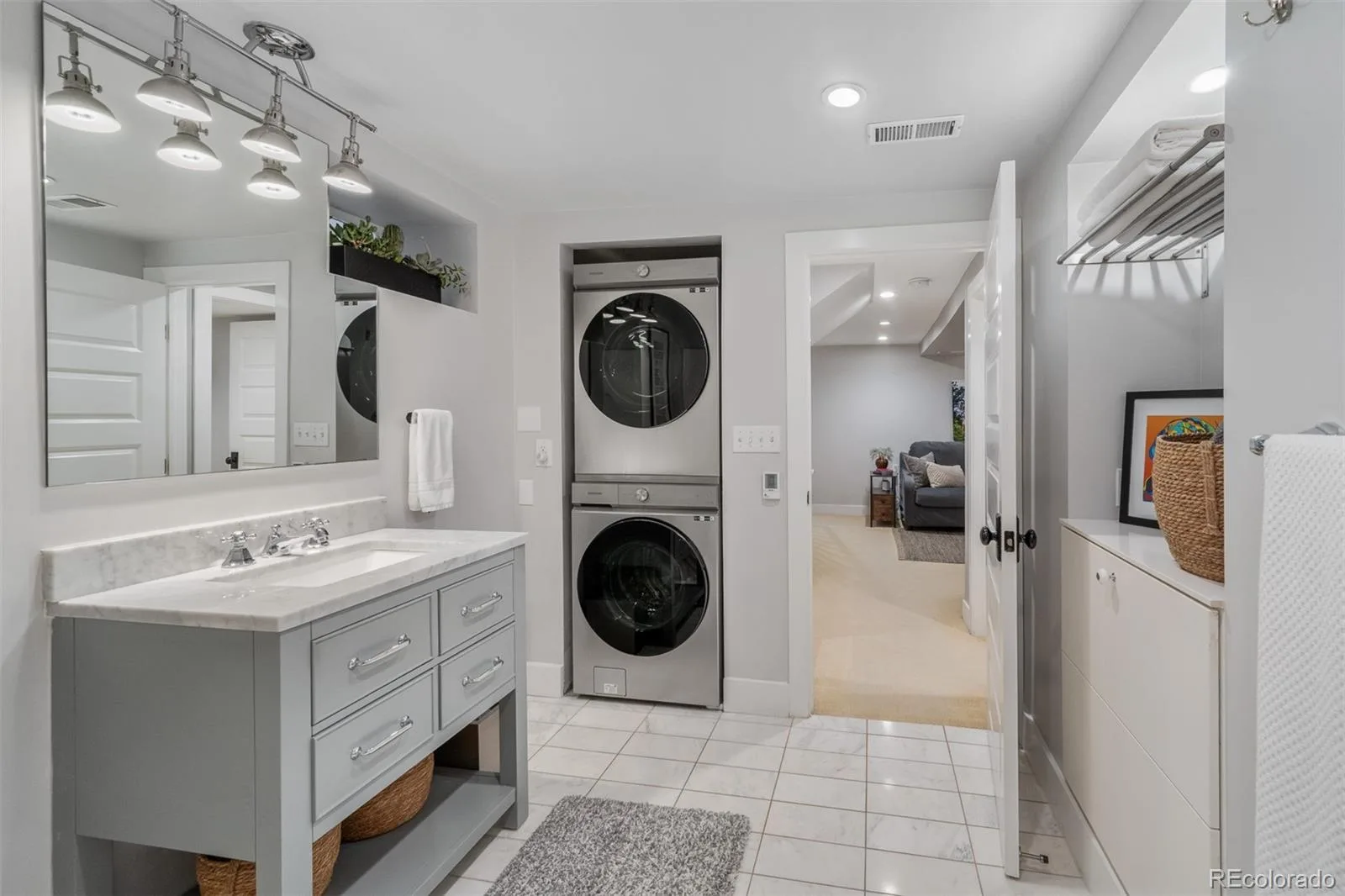 349 S Grant Street Denver CO 80209 | MLS #REC6625685 09222026114009 1600 38