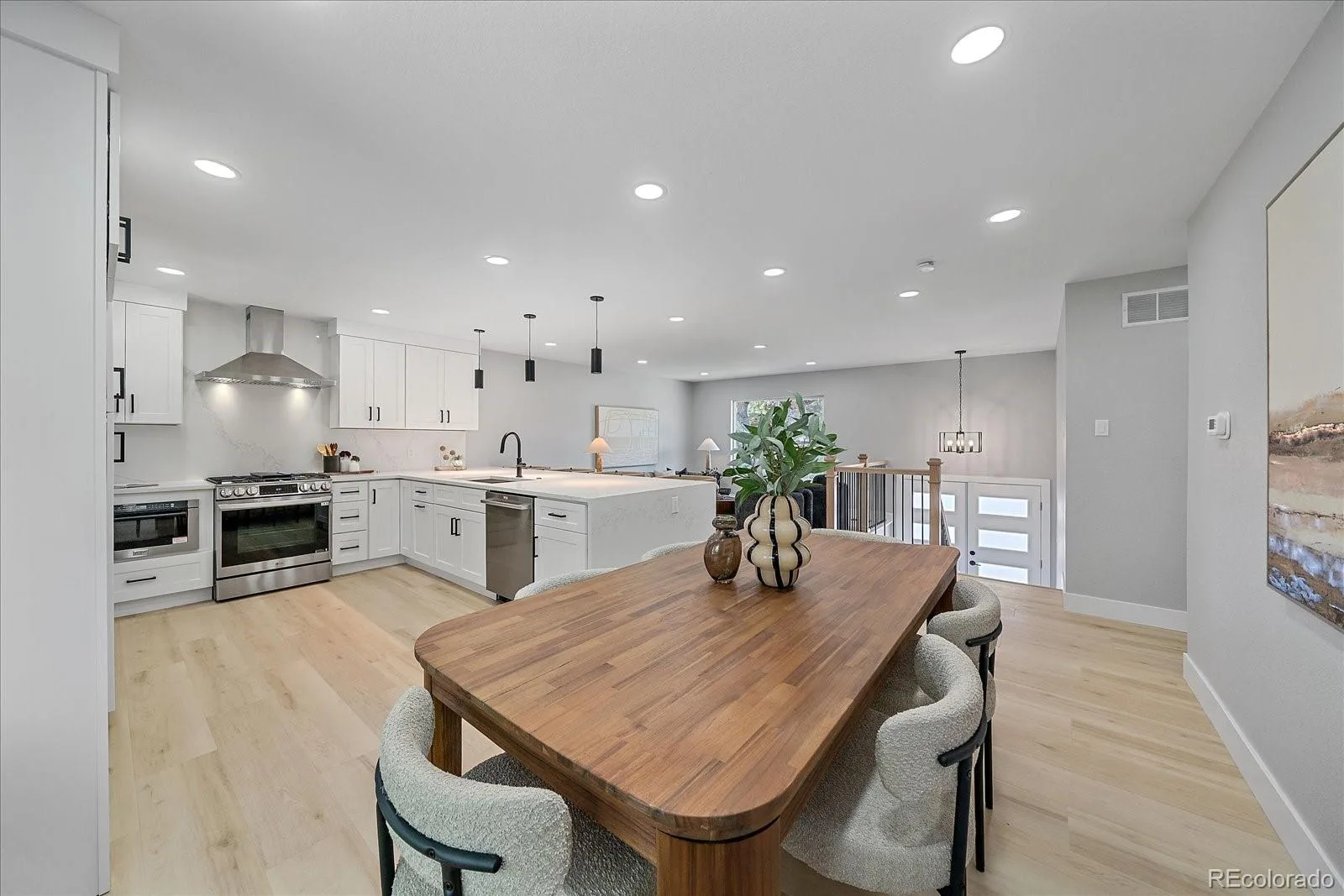 2088 S Coors Circle Lakewood CO 80228 | MLS #REC6626451 08132026193007 1600 18