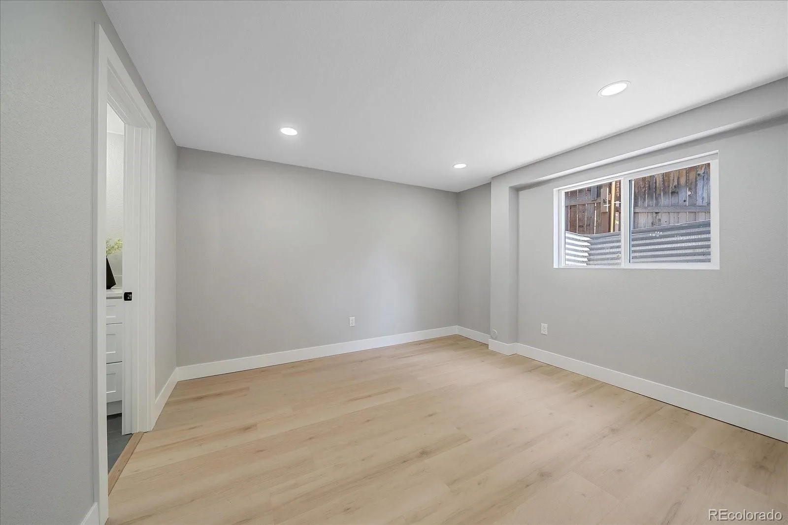 2088 S Coors Circle Lakewood CO 80228 | MLS #REC6626451 08132026193007 1600 29
