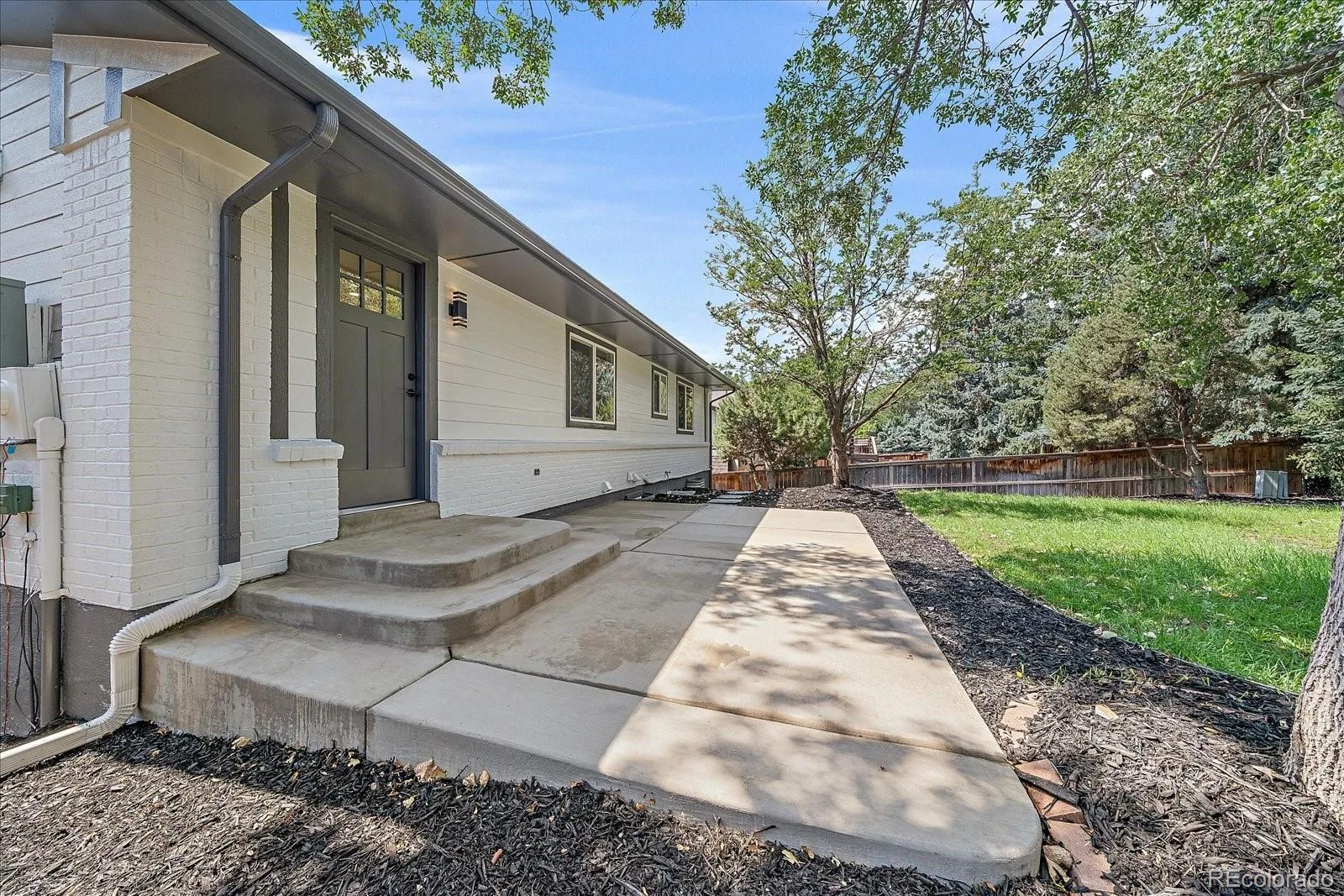 2088 S Coors Circle Lakewood CO 80228 | MLS #REC6626451 08132026193007 1600 33