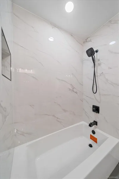 2088 S Coors Circle Lakewood CO 80228 | MLS #REC6626451 08132026193007 800 26