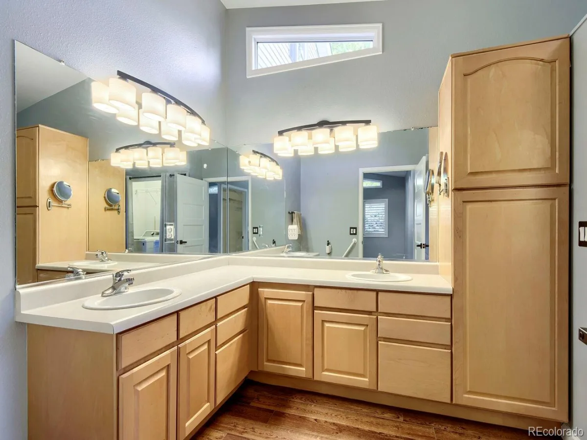 6149 S Monroe Court Centennial CO 80121 | MLS #REC6626710 09012026163943 1200 4