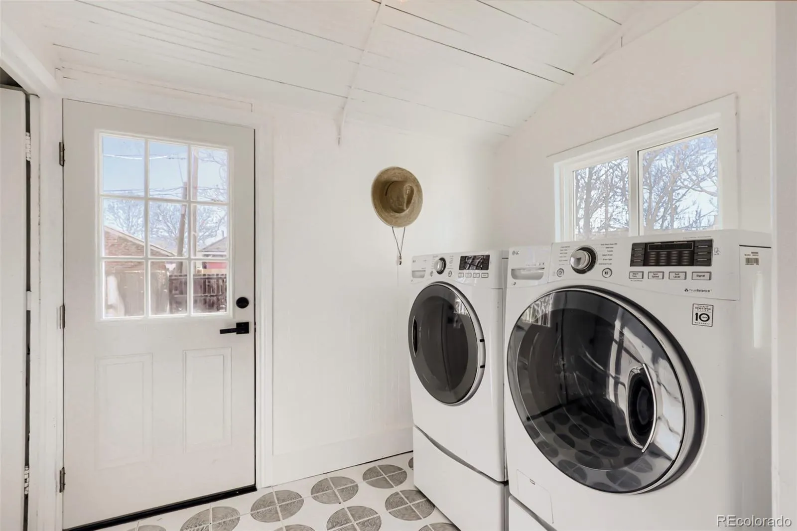 04082026172729 1600 21