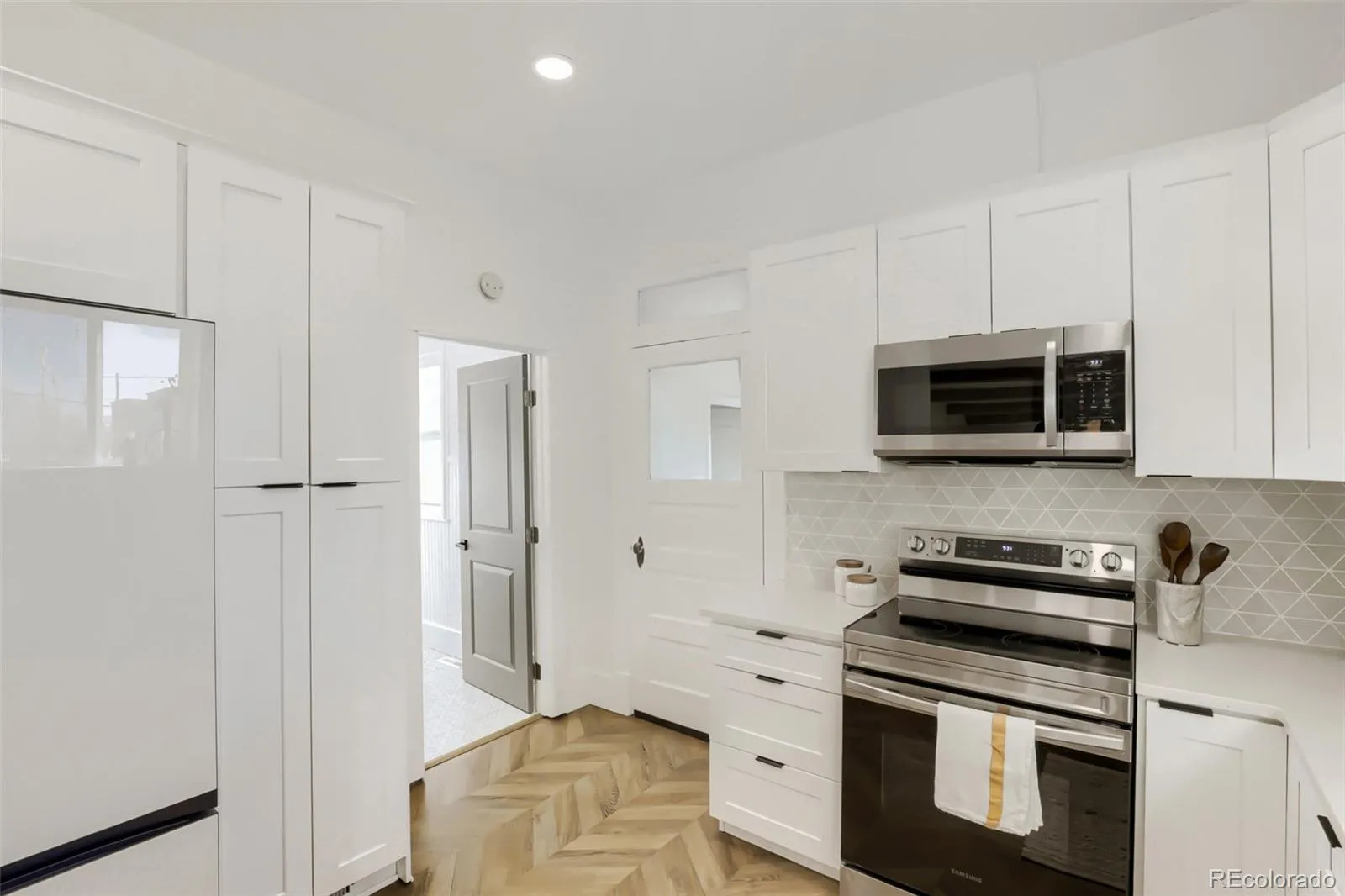 04082026172729 1600 9