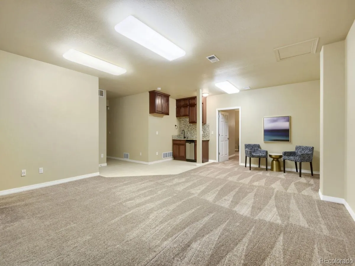 04172026043944 1200 30