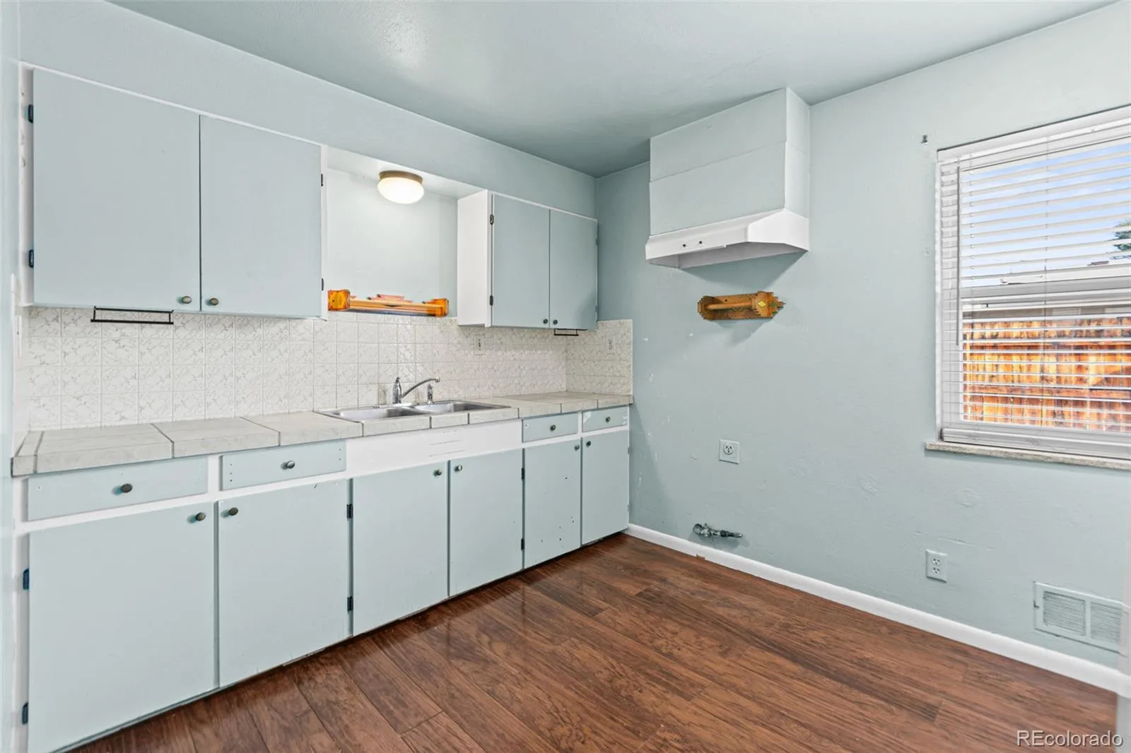 3440-3450 W 55th Place Denver CO 80221 | MLS #REC6628492 09242026062642 1600 21